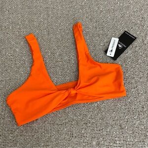 🆕 NWT Bright Orange Twisted Bikini Top
